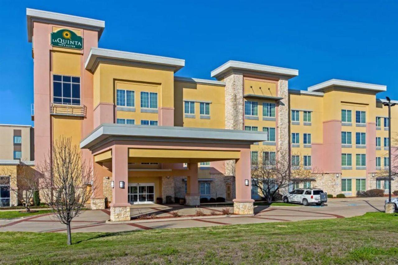 La Quinta Inn & Suites By Wyndham Ft Worth-Burleson Esterno foto