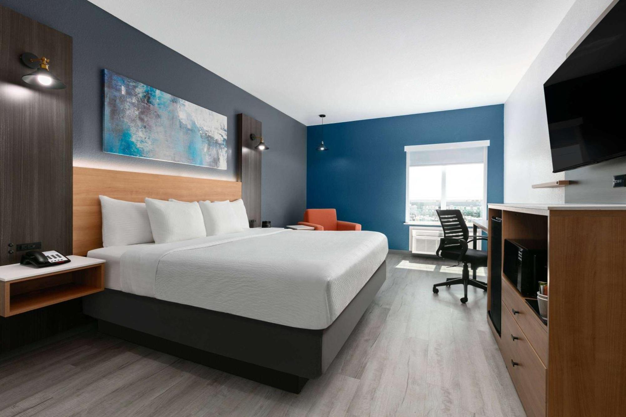 La Quinta Inn & Suites By Wyndham Ft Worth-Burleson Esterno foto
